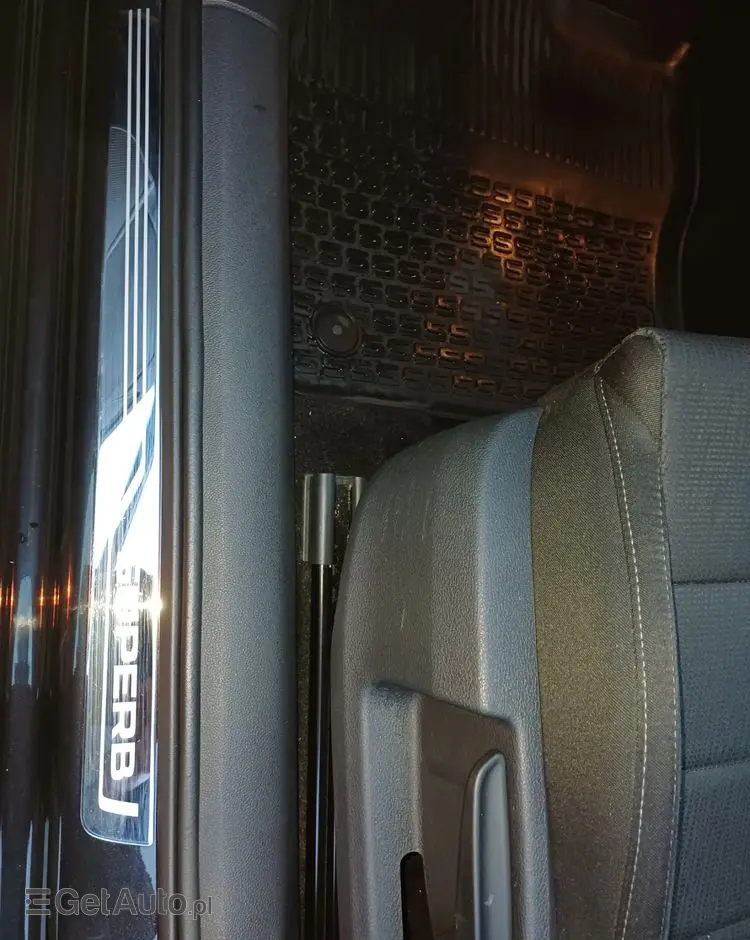 SKODA Superb 2.0 TDI Ambition