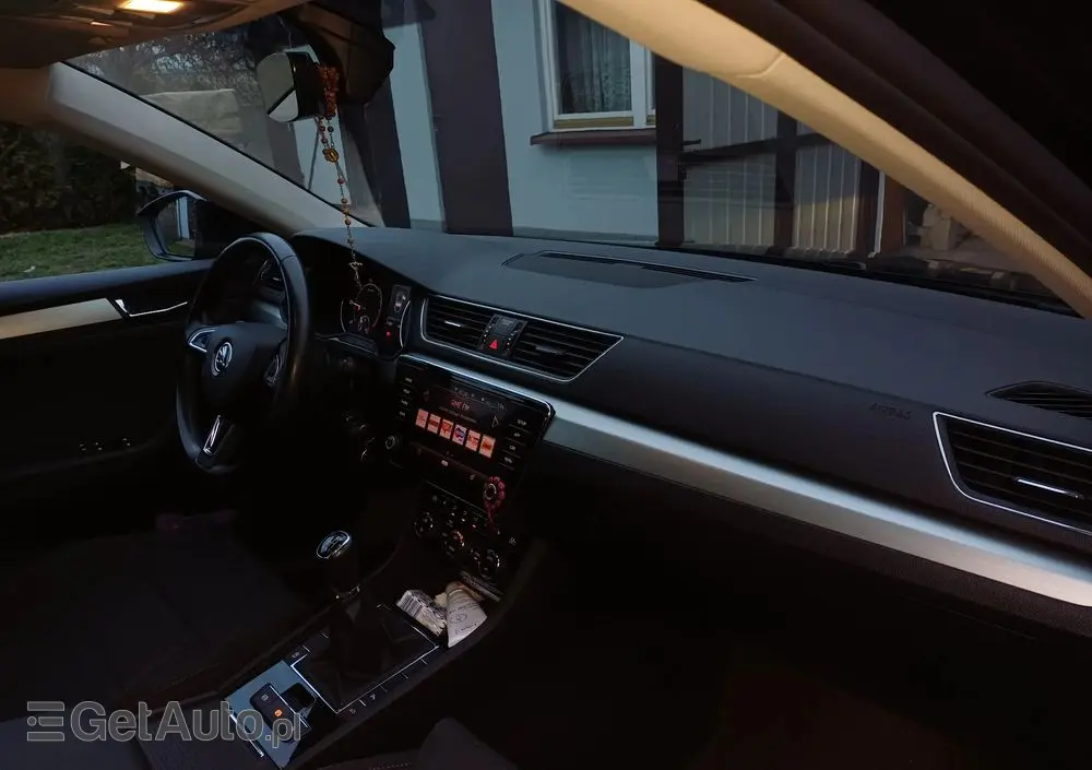 SKODA Superb 2.0 TDI Ambition