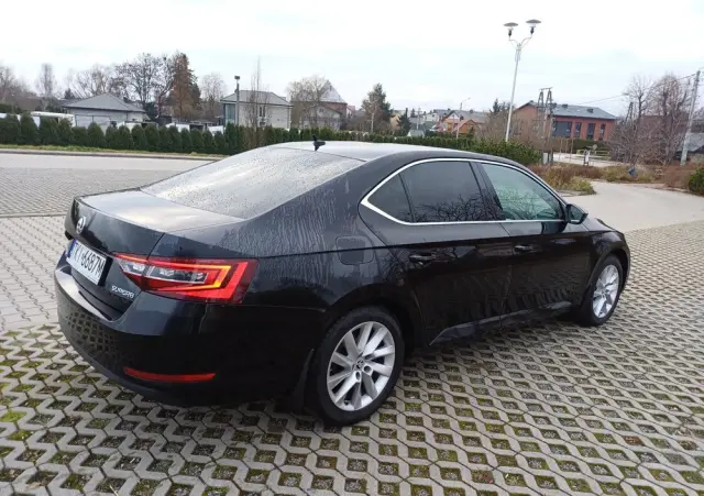 SKODA Superb 2.0 TDI Ambition