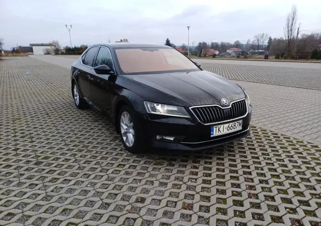 SKODA Superb 2.0 TDI Ambition