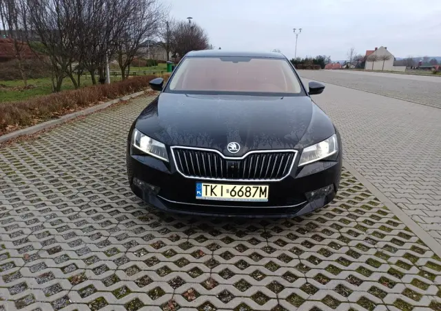 SKODA Superb 2.0 TDI Ambition
