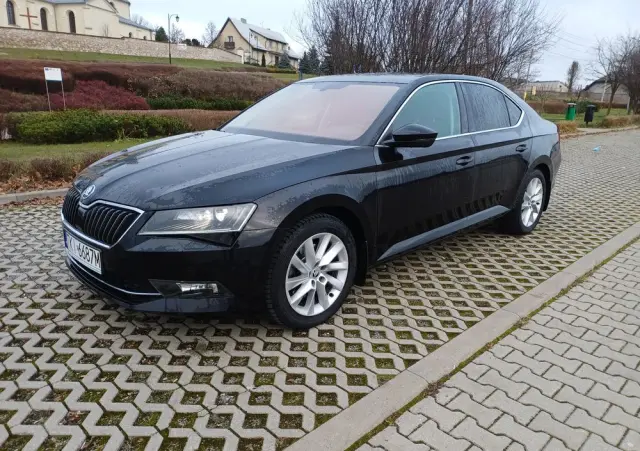 SKODA Superb 2.0 TDI Ambition