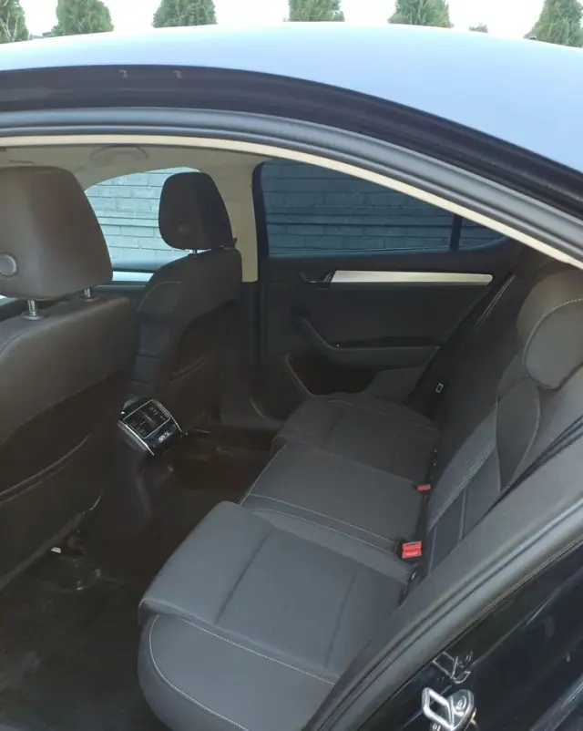 SKODA Superb 2.0 TDI Ambition