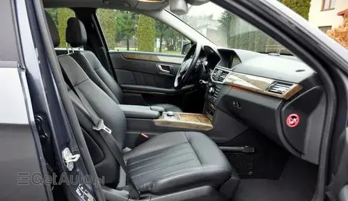 MERCEDES-BENZ Klasa E 