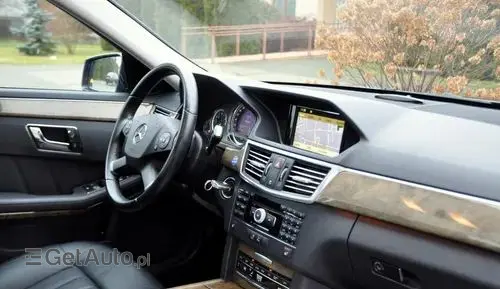 MERCEDES-BENZ Klasa E 