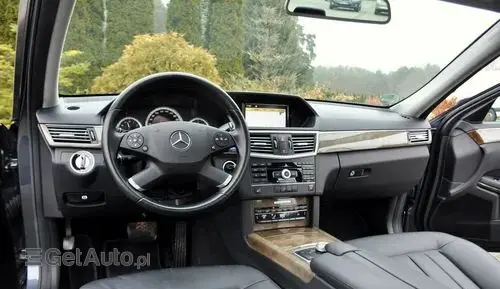MERCEDES-BENZ Klasa E 