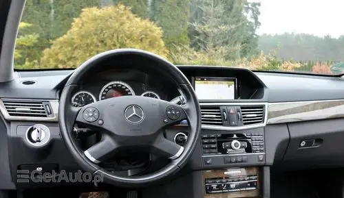 MERCEDES-BENZ Klasa E 