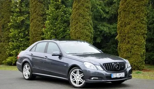 MERCEDES-BENZ Klasa E 