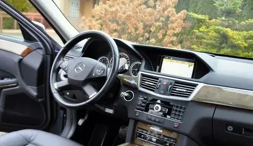 MERCEDES-BENZ Klasa E 