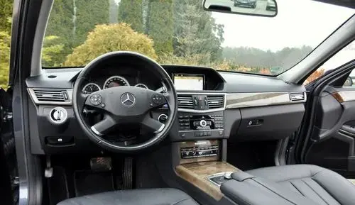 MERCEDES-BENZ Klasa E 