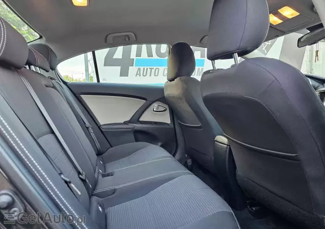 TOYOTA Avensis 2.0 D-4D Premium