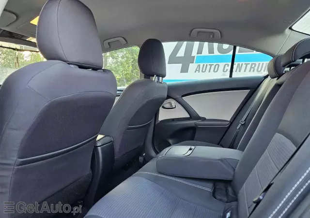 TOYOTA Avensis 2.0 D-4D Premium
