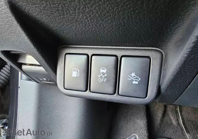 TOYOTA Avensis 2.0 D-4D Premium