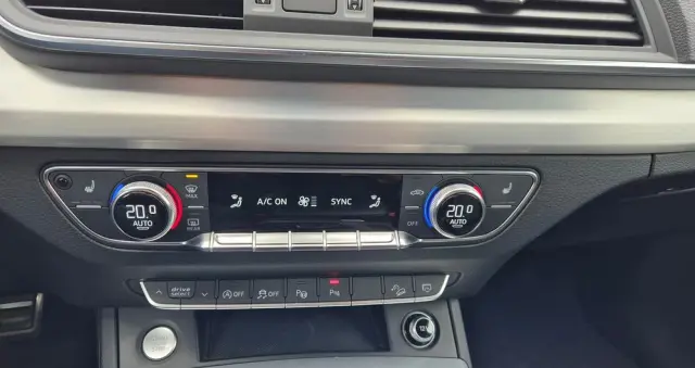 AUDI Q5 2.0 TFSI Quattro Sport S tronic