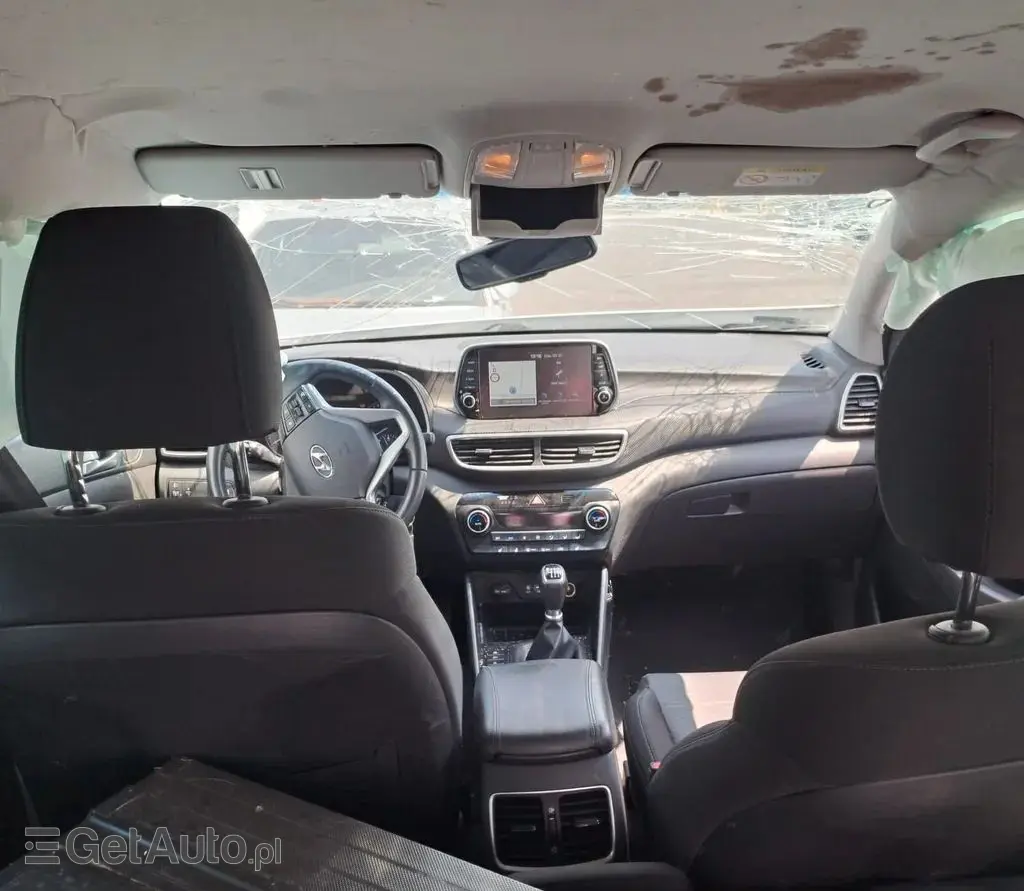 HYUNDAI Tucson 