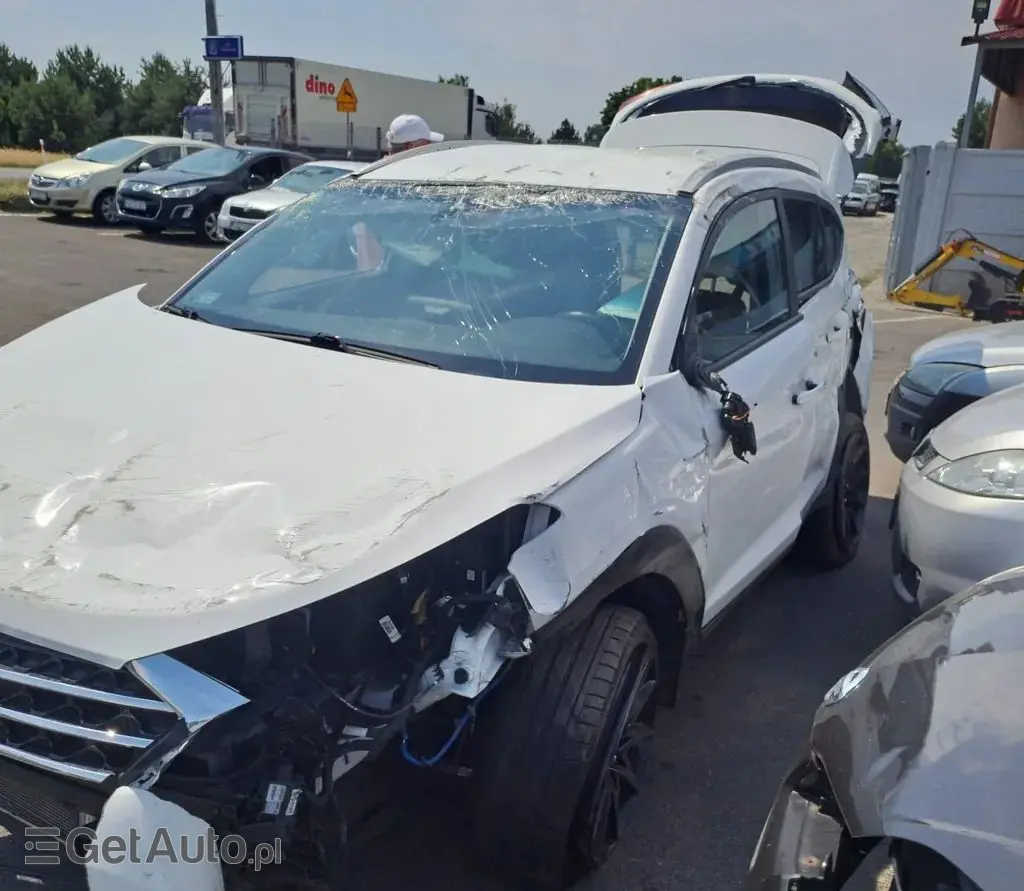 HYUNDAI Tucson 