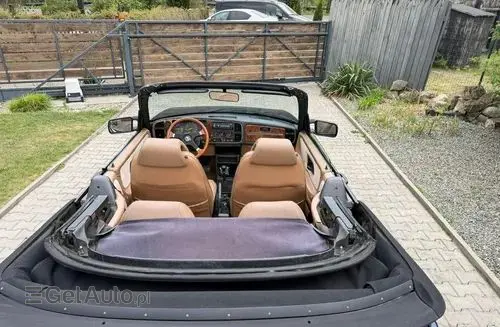 SAAB 900 