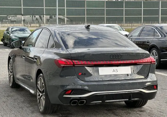 AUDI A5 Limousine 