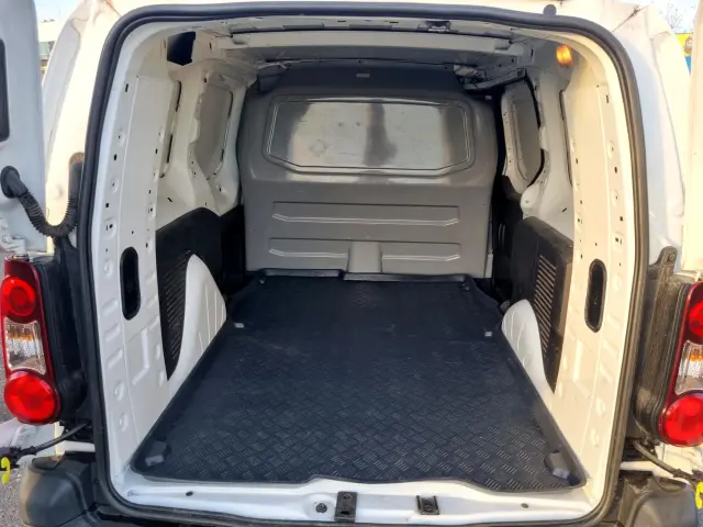 PEUGEOT Partner Active L2