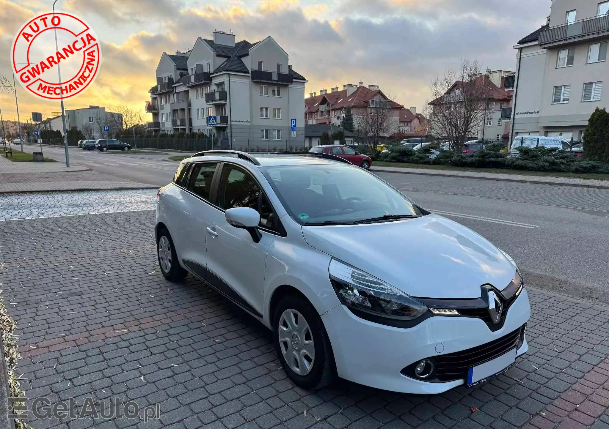 RENAULT Clio 1.2 16V Intens
