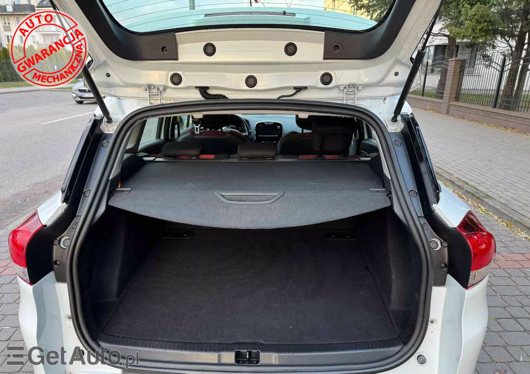 RENAULT Clio 1.2 16V Intens