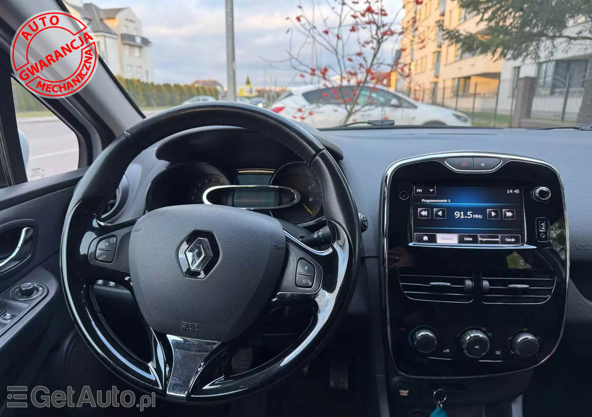 RENAULT Clio 1.2 16V Intens