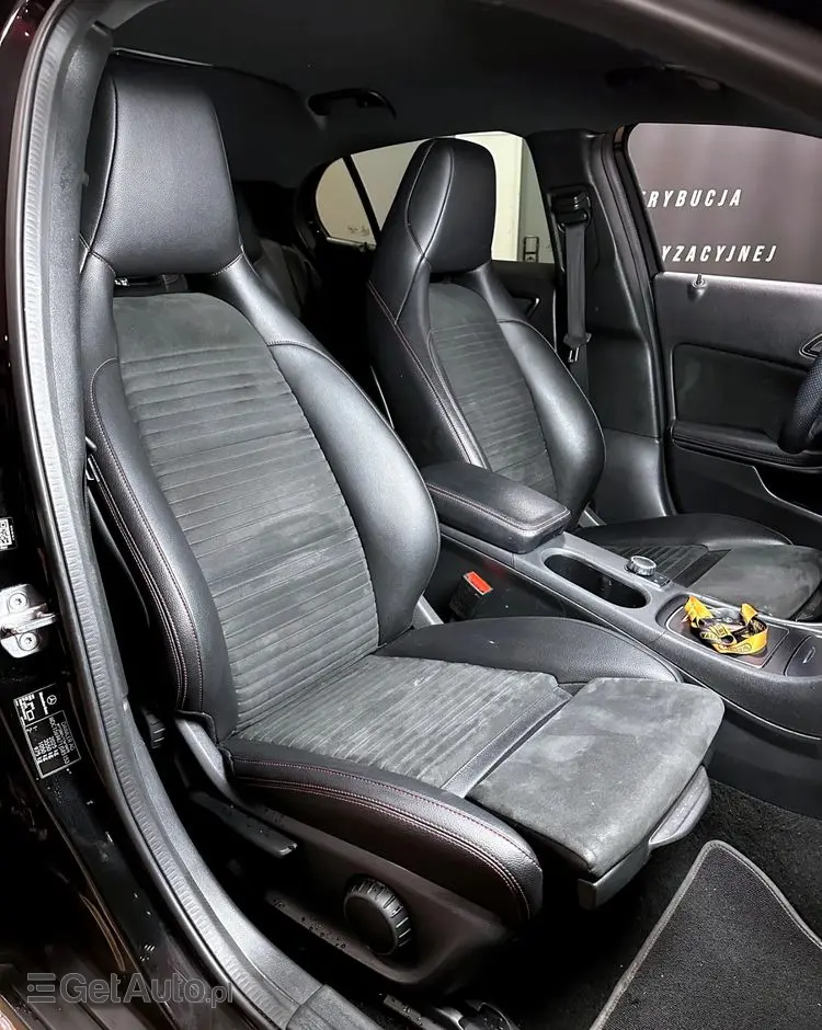MERCEDES-BENZ GLA 220 4-Matic AMG Line