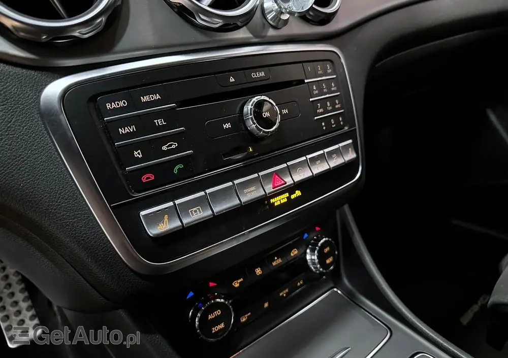 MERCEDES-BENZ GLA 220 4-Matic AMG Line