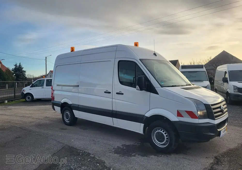 VOLKSWAGEN Crafter blaszak z zabudową warsztatową sortimo klima super stan 
