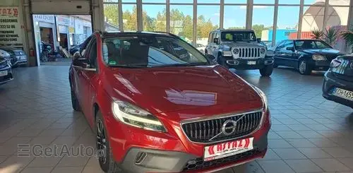 VOLVO V40 Cross Country 