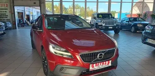 VOLVO V40 Cross Country 