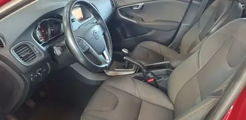 VOLVO V40 Cross Country 