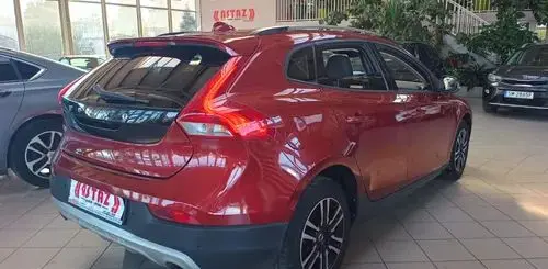 VOLVO V40 Cross Country 