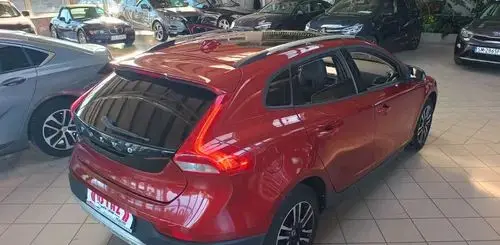 VOLVO V40 Cross Country 