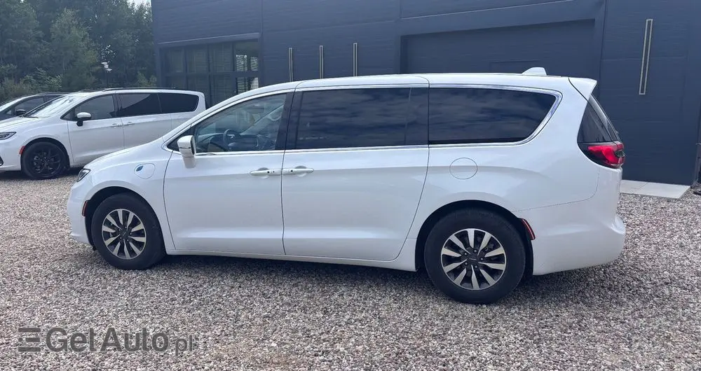 CHRYSLER Pacifica 