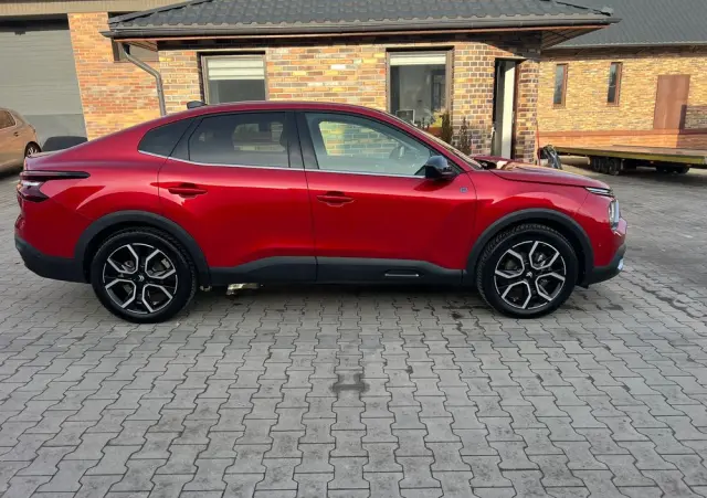 CITROËN C4X ë-SERIES