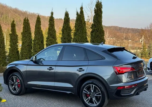 AUDI Q5 Sportback 40 TDI quattro S tronic S line