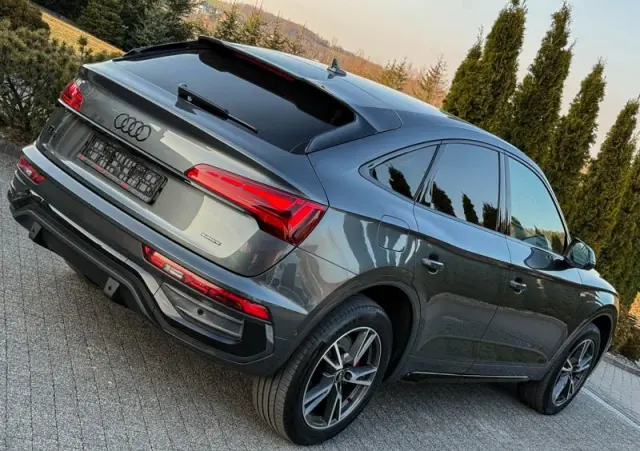 AUDI Q5 Sportback 40 TDI quattro S tronic S line
