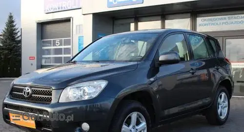 TOYOTA Rav 4 