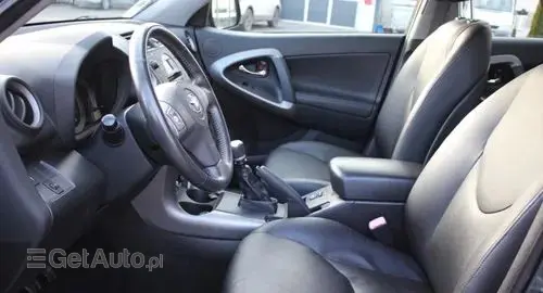 TOYOTA Rav 4 