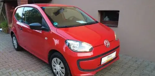 VOLKSWAGEN Up! 