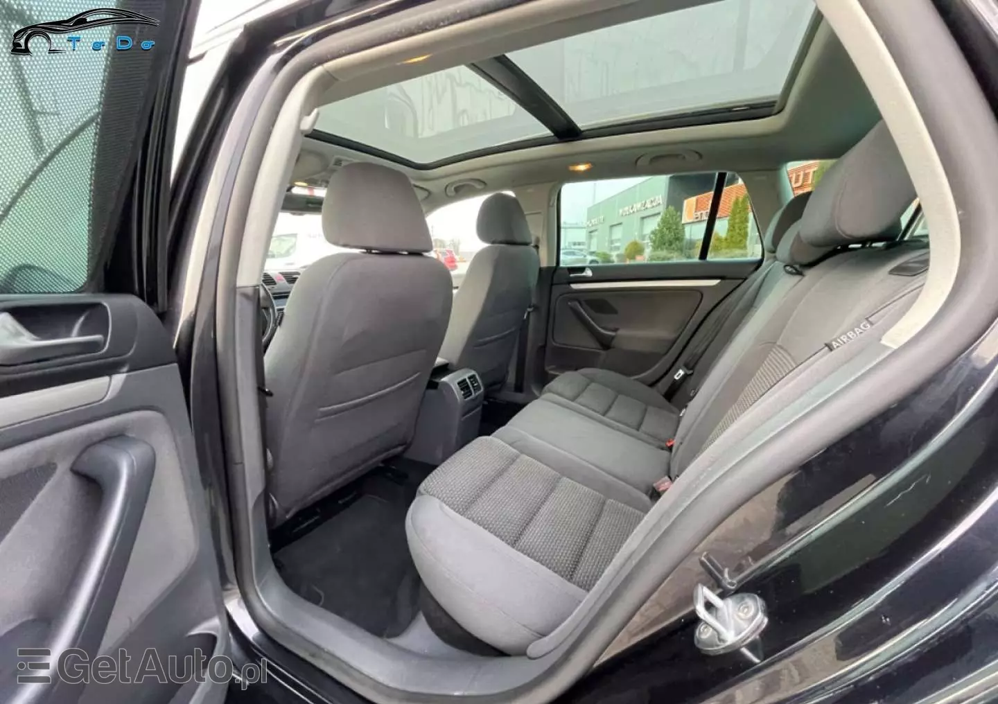 VOLKSWAGEN Golf Highline