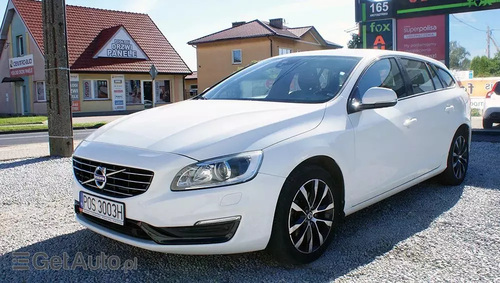VOLVO V60 D2 Drive-E Momentum