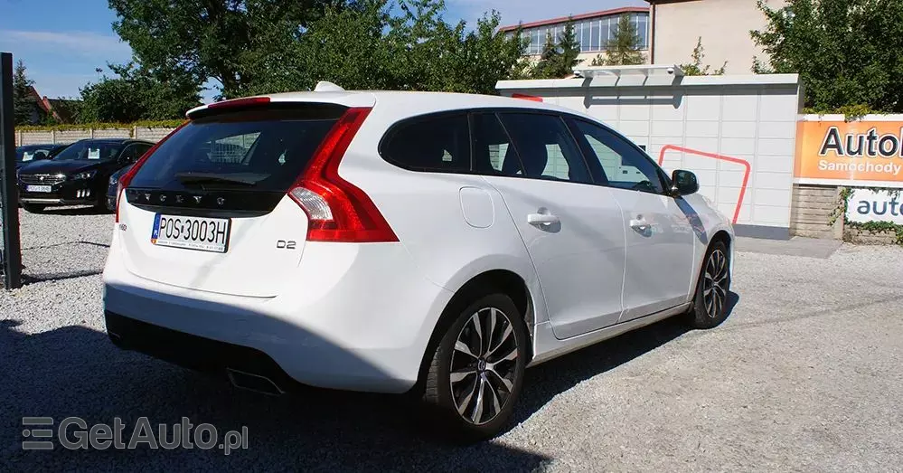 VOLVO V60 D2 Drive-E Momentum