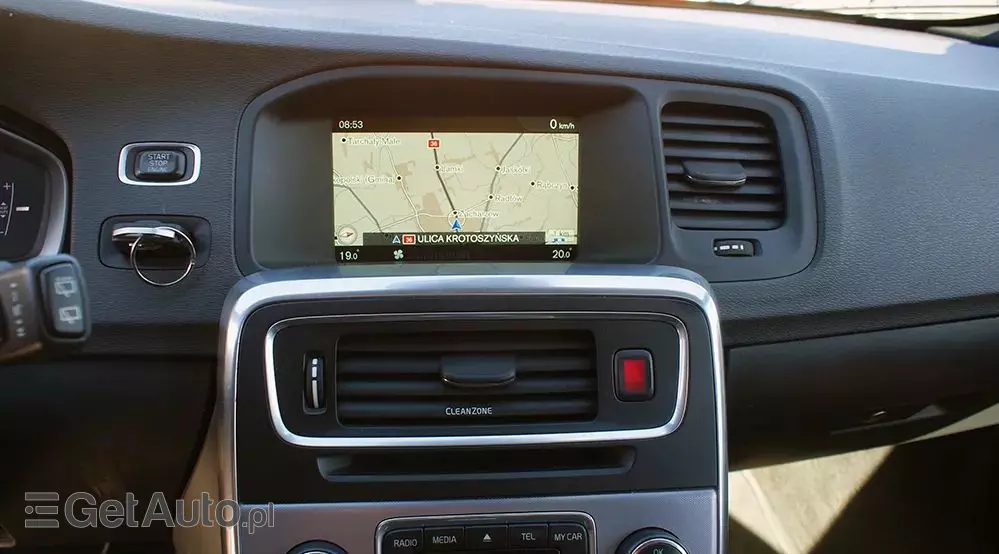 VOLVO V60 D2 Drive-E Momentum