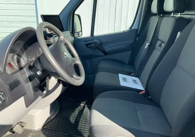 VOLKSWAGEN Crafter 35 