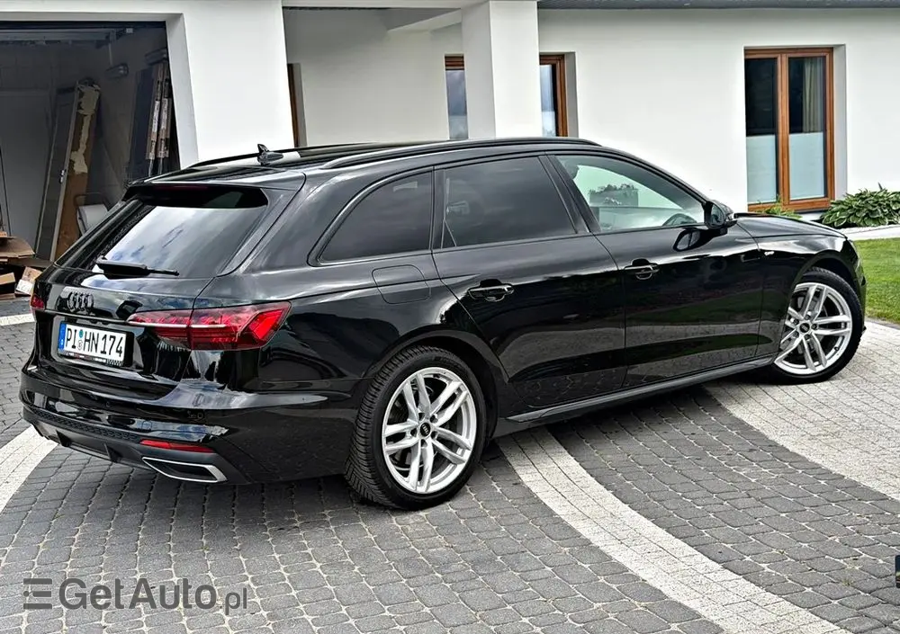 AUDI A4 Avant 40 TDI S tronic advanced