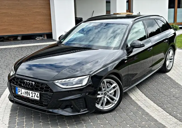 AUDI A4 Avant 40 TDI S tronic advanced