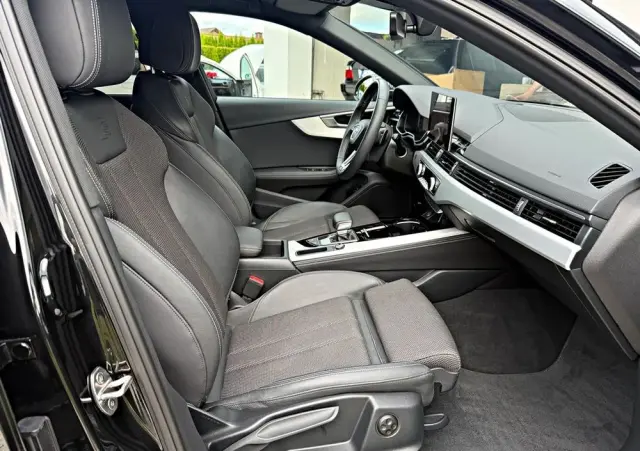 AUDI A4 Avant 40 TDI S tronic advanced