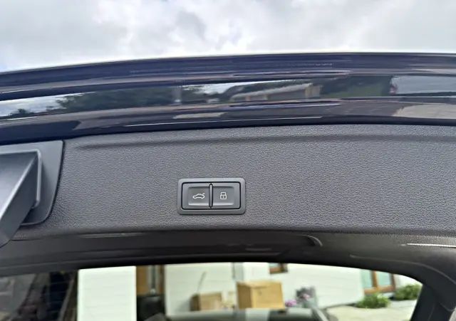 AUDI A4 Avant 40 TDI S tronic advanced